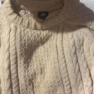 Beige knit sweater size medium